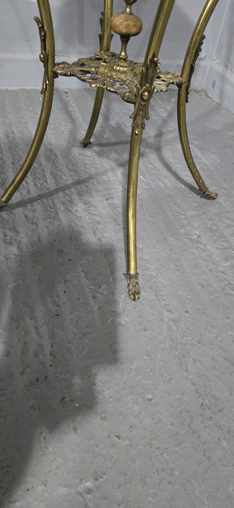 Fabulous Brass Jardinere Stand