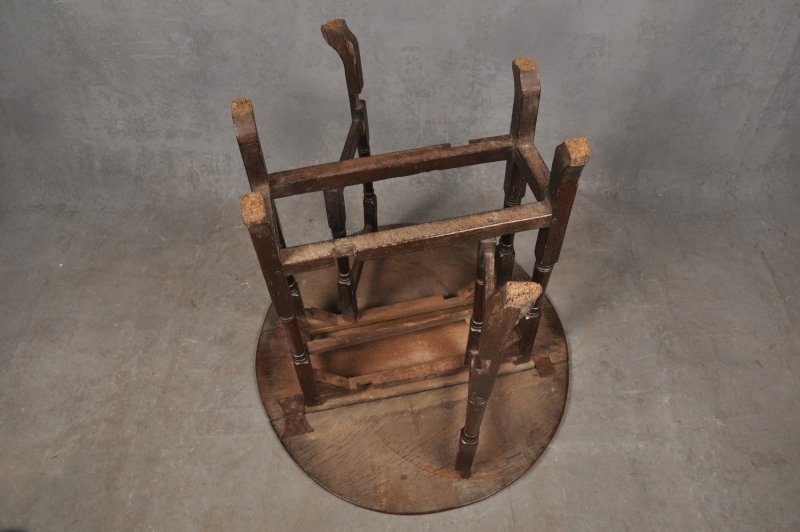 Small Queen Anne Oak Gateleg Table