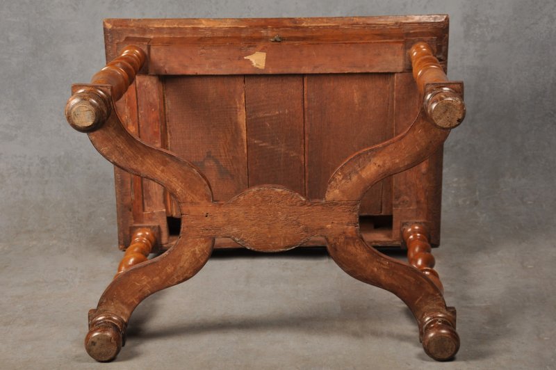 Rare 17th Century Olive Wood Oyster Side Table