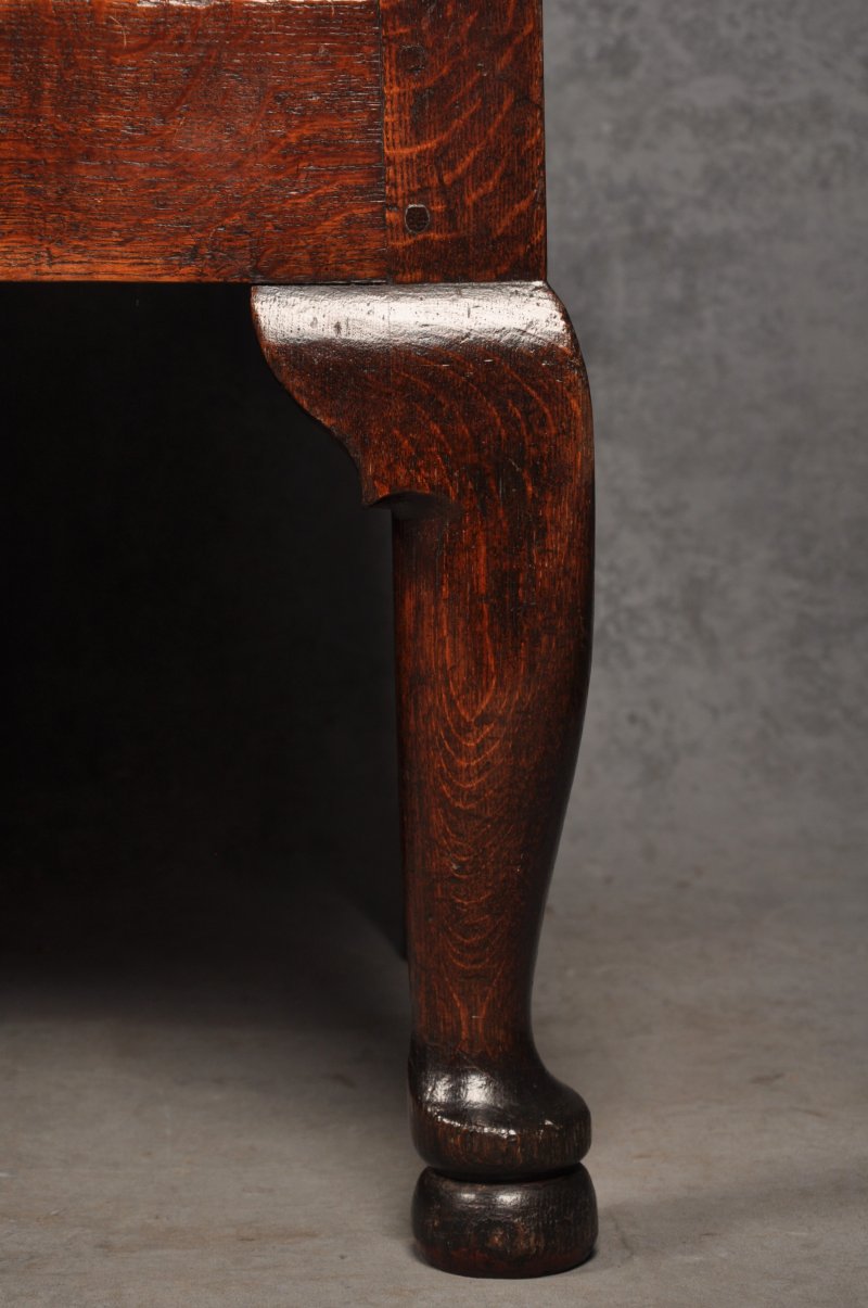 Mid 18th Century Oak Settle