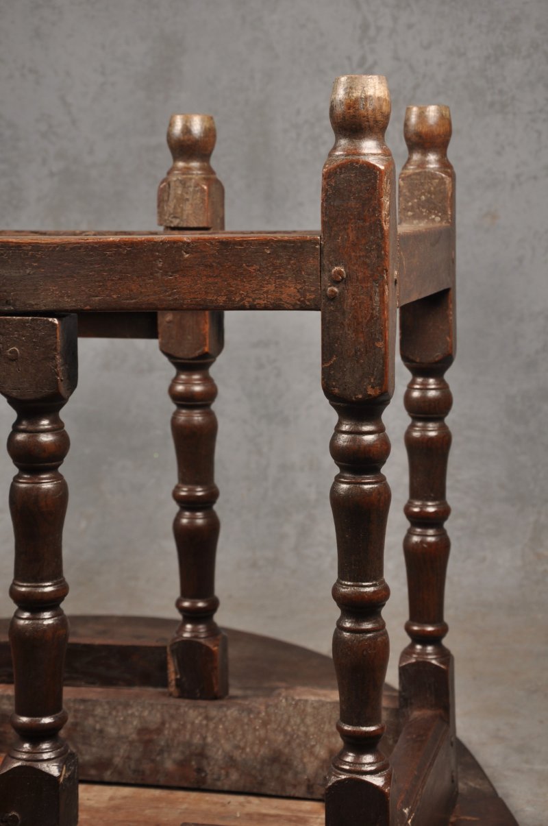 17th Century Oak Gateleg Table