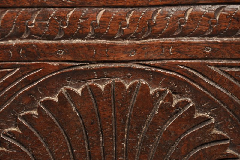 Small Early 17th Century Oak Coffer