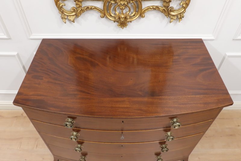 Georgian Mahogany Bow Fronted Chest of Drawers