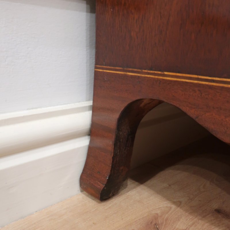 Georgian Mahogany Bow Fronted Chest of Drawers