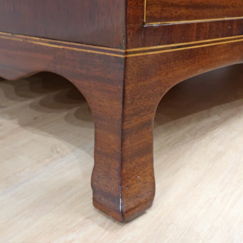 Georgian Mahogany Bow Fronted Chest of Drawers