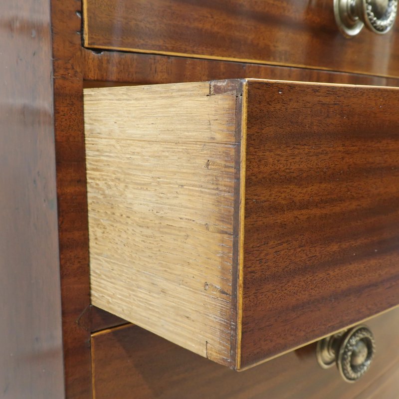 Georgian Mahogany Bow Fronted Chest of Drawers