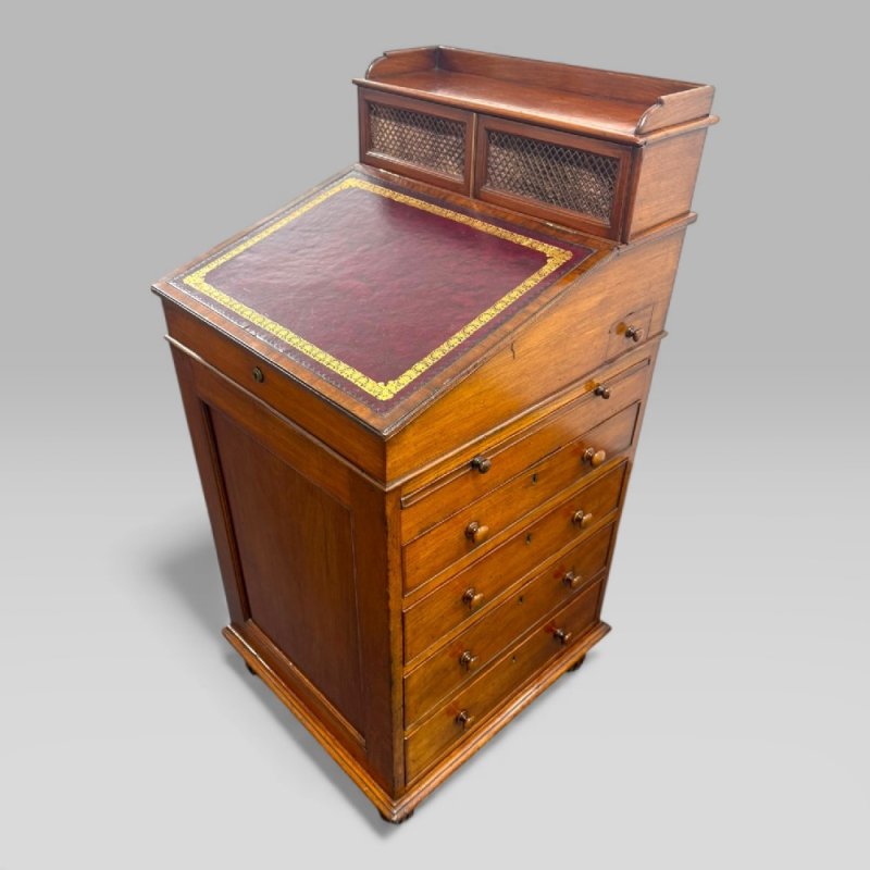 Antique Mahogany Davenport Desk By Gillows Of Lancaster