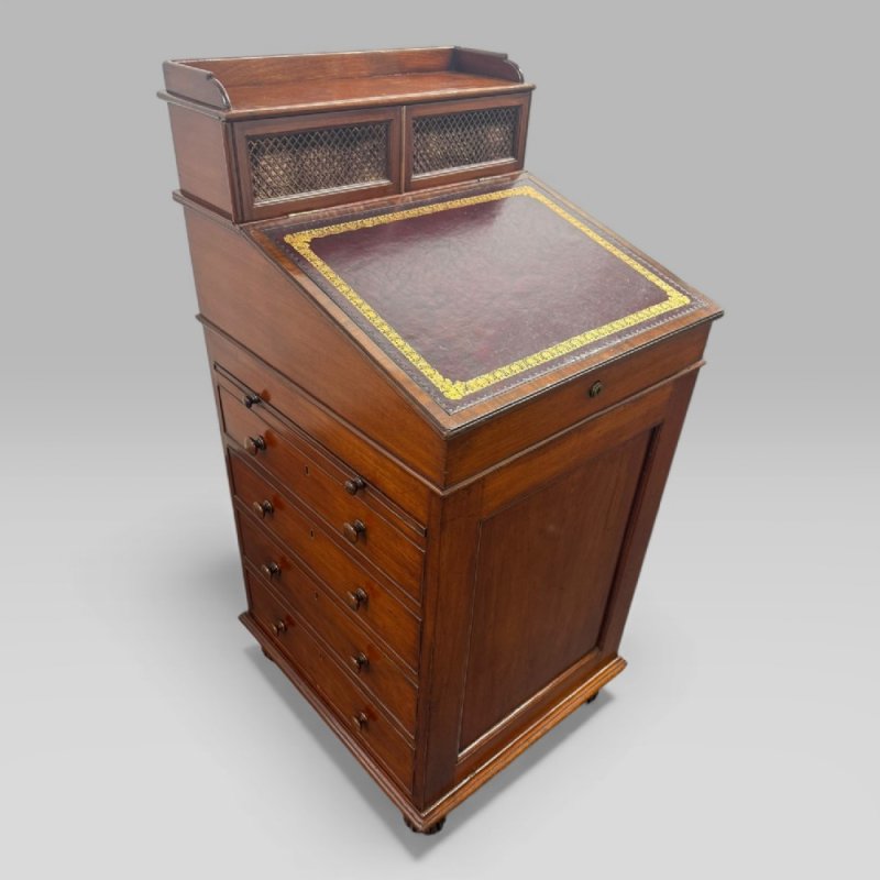 Antique Mahogany Davenport Desk By Gillows Of Lancaster
