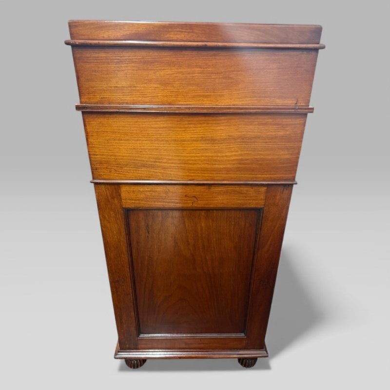 Antique Mahogany Davenport Desk By Gillows Of Lancaster