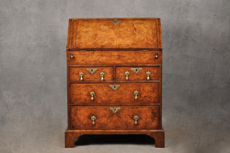 Small Early 18th Century Burr Walnut Bureau