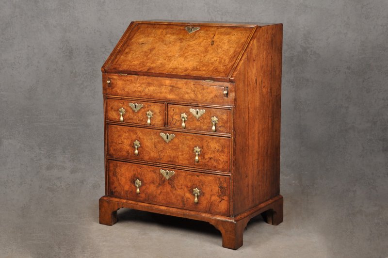Small Early 18th Century Burr Walnut Bureau