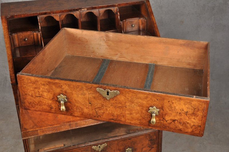 Small Early 18th Century Burr Walnut Bureau