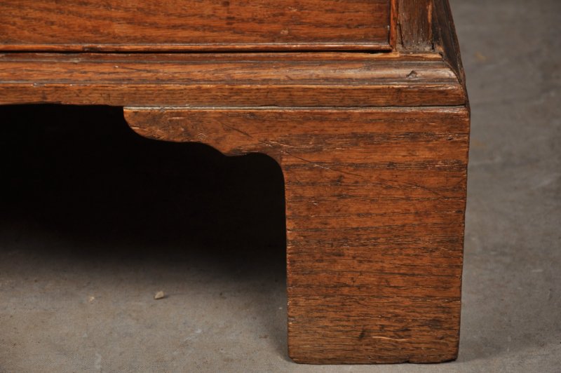 18th Century Oak Chest Of Drawers