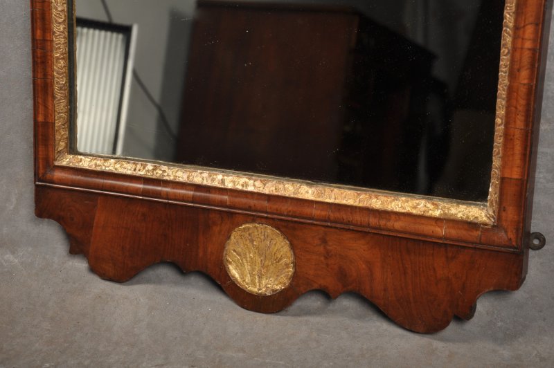 Early 18th Century Walnut & Giltwood Mirror
