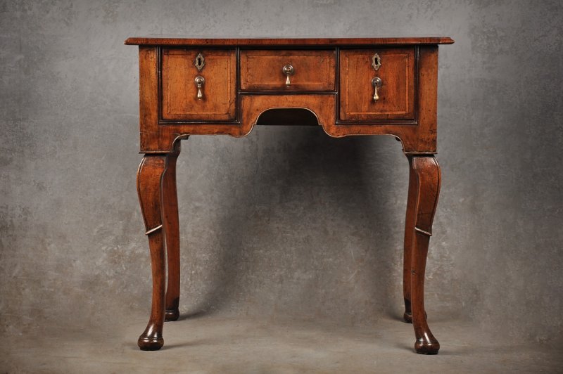 Fine Early 18th Century Walnut Lowboy