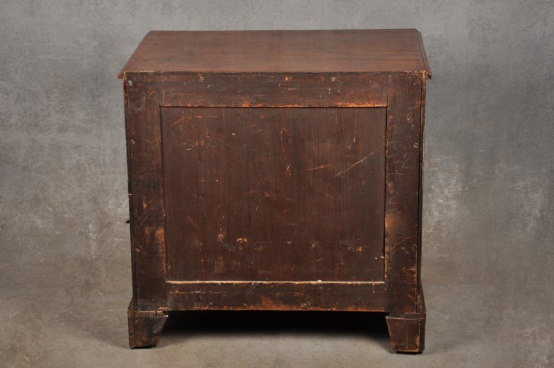 Small Mid 18th Century Mahogany Kneehole Desk