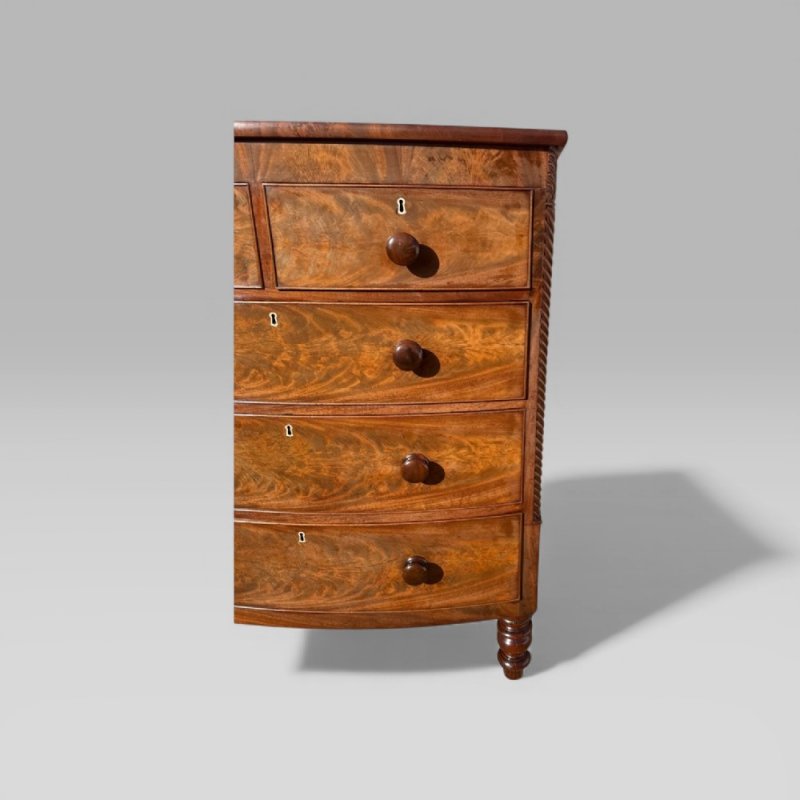 Antique Victorian Mahogany Bow Front Chest Of Drawers With Wooden Handles