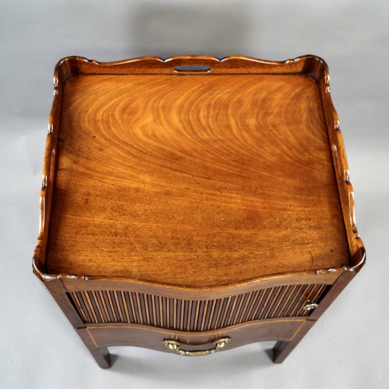 A Rare Serpentine Tray-Top Commode