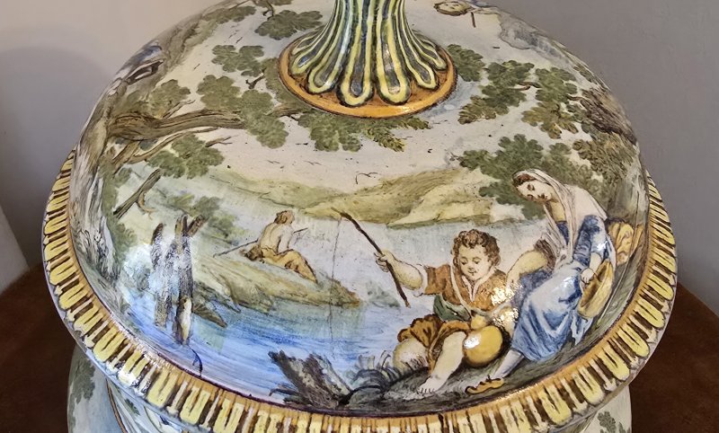 C18th Italian Lidded Vase