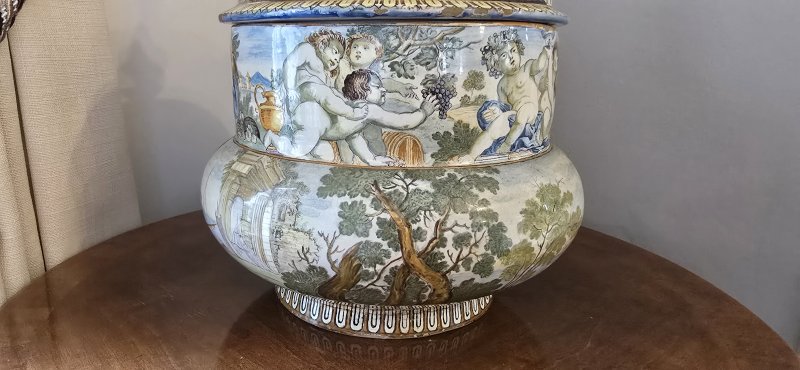 C18th Italian Lidded Vase