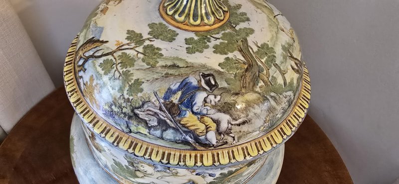 C18th Italian Lidded Vase