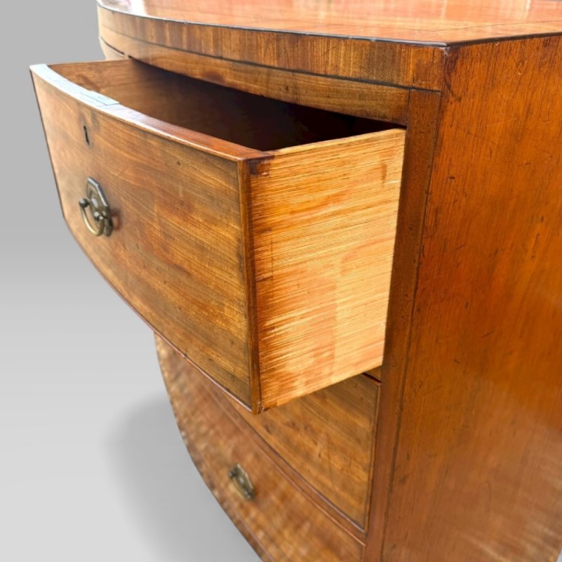 Antique Georgian Mahogany & Ebony Inlaid Bowfront Chest Of Drawers