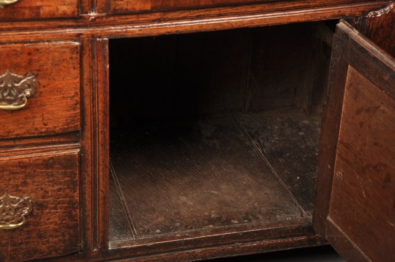 Early 18th Century Oak Dresser