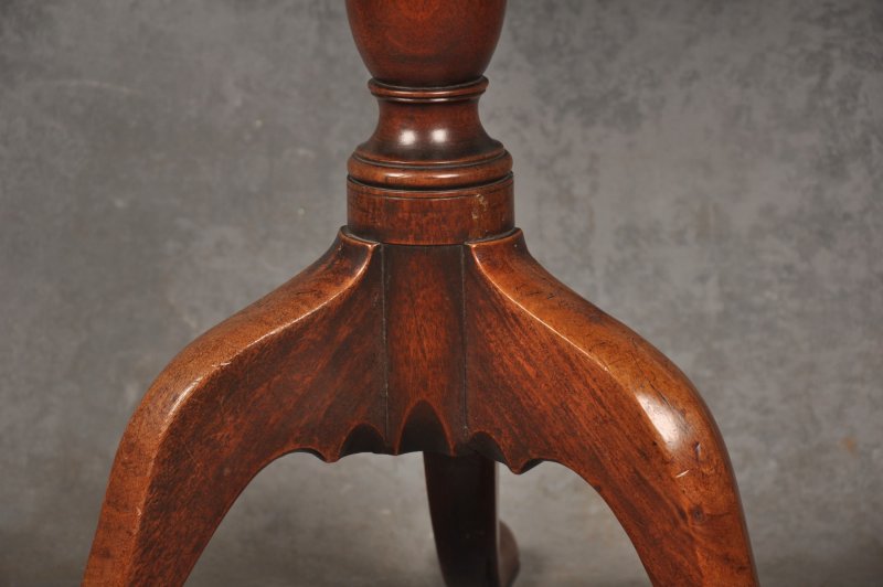 18th Century Mahogany Tripod Table