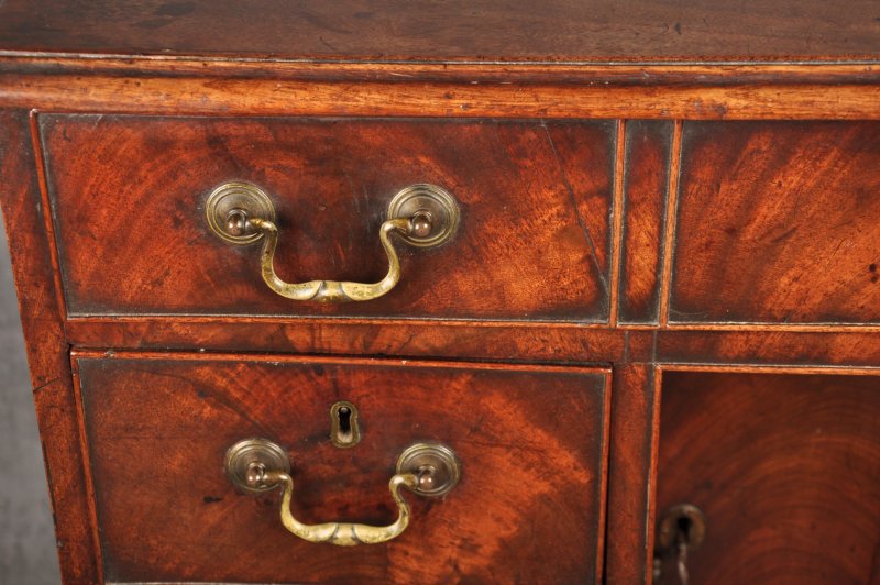 18th Century Mahogany Kneehole Desk