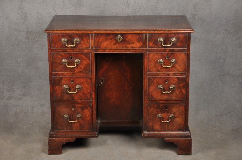 18th Century Mahogany Kneehole Desk
