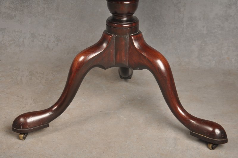 18th Century Mahogany Dumb Waiter