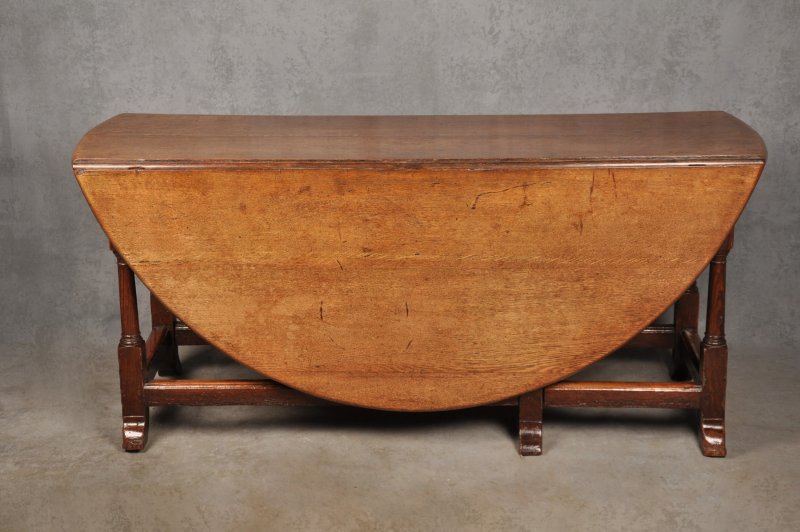Large 18th Century Oak Gateleg Table