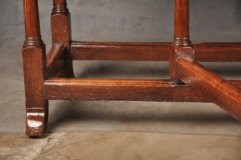 Large 18th Century Oak Gateleg Table