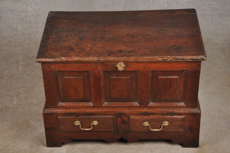 18th Century Oak Coffer Bach