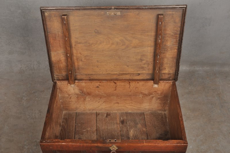 18th Century Oak Coffer Bach
