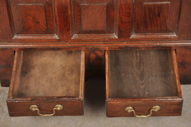 18th Century Oak Coffer Bach