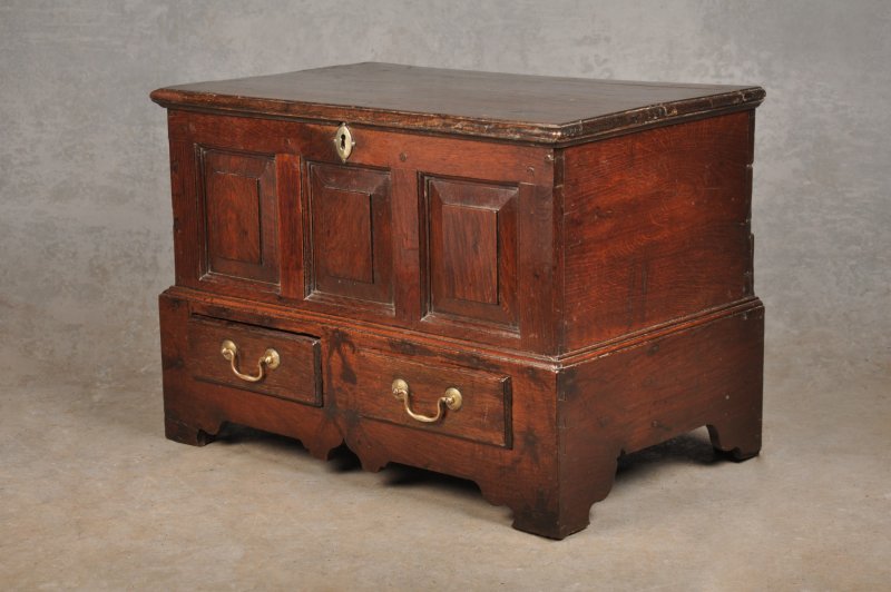 18th Century Oak Coffer Bach