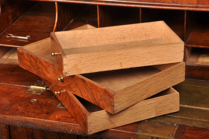 Fine Early 18th Century Walnut Secretaire Cabinet