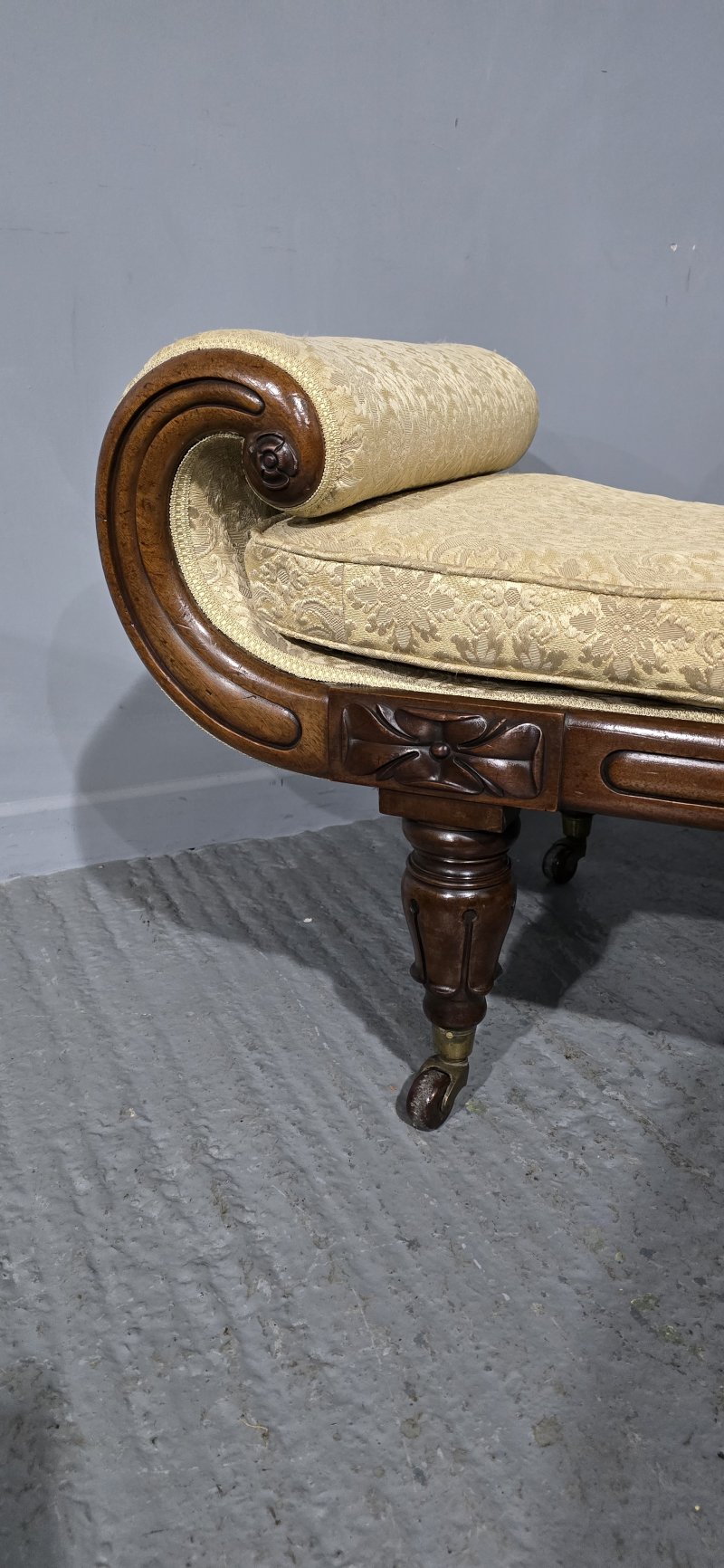 Outstanding William 4th Chaise Lounge