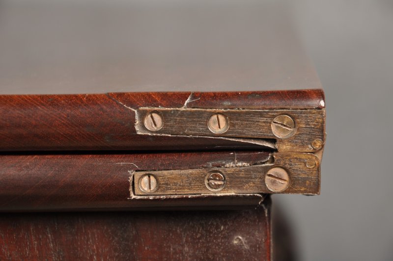 Fine 18th Century Mahogany Tea Table