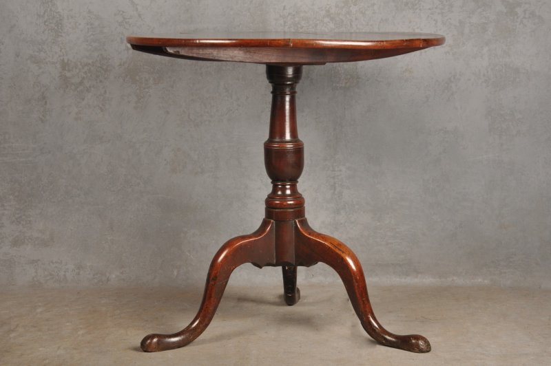 18th Century Cherrywood Tripod Table