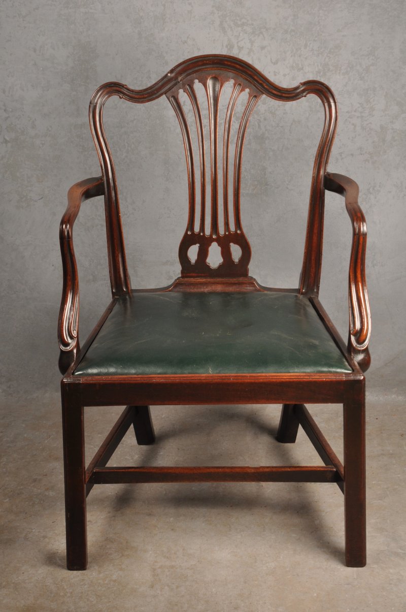 Set Of Eight 18th Century Mahogany Hepplewhite Chairs