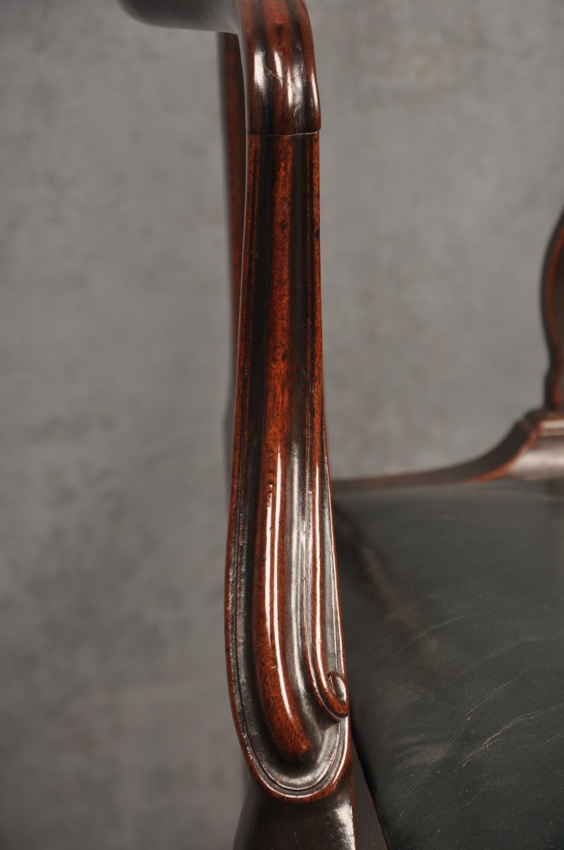 Set Of Eight 18th Century Mahogany Hepplewhite Chairs