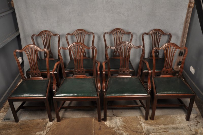 Set Of Eight 18th Century Mahogany Hepplewhite Chairs