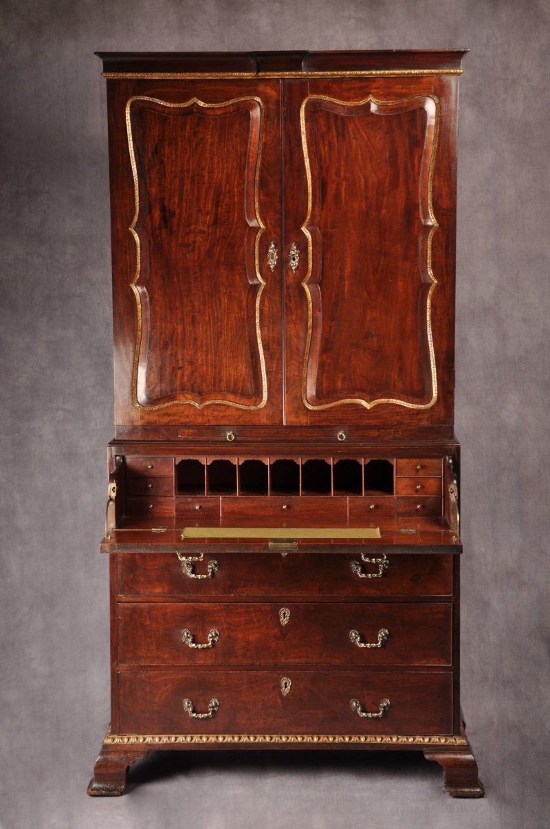 Fine 18th Century Mahogany Secretaire Cabinet