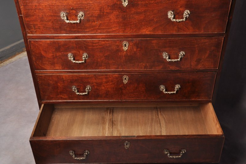 Fine 18th Century Mahogany Secretaire Cabinet
