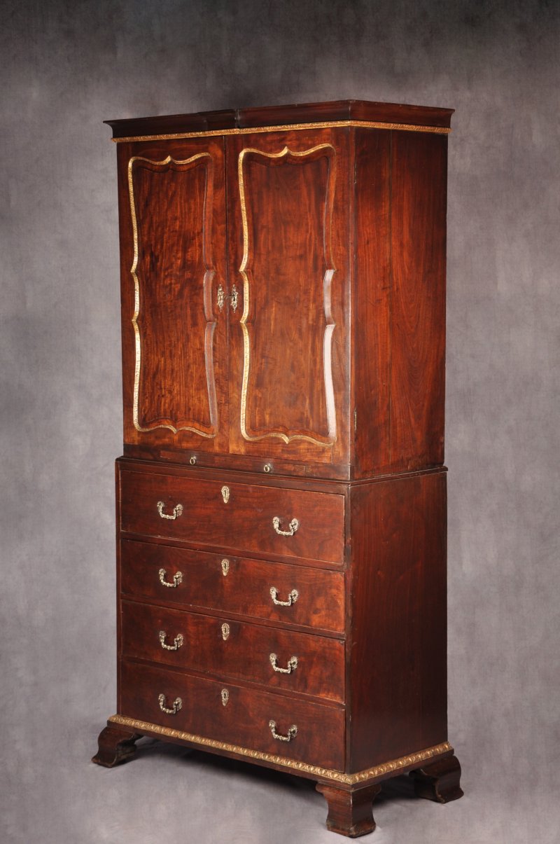 Fine 18th Century Mahogany Secretaire Cabinet