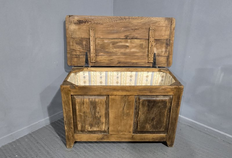 French Rustic Oak Coffer