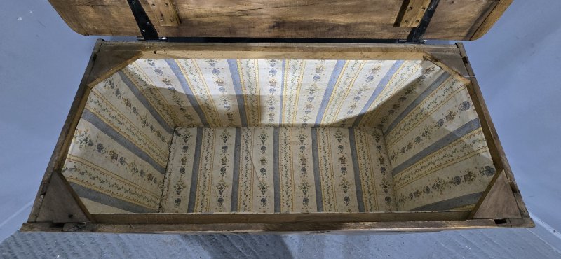 French Rustic Oak Coffer