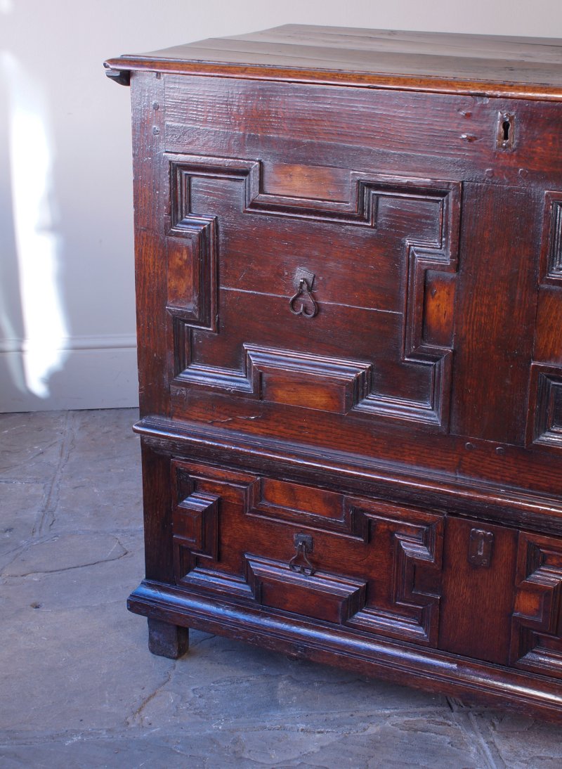 17th Century Oak Mule Chest/ Coffer. - Image 8